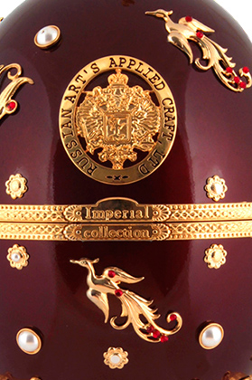 Этикетка ВОДКА "ИМПЕРАТОРСКАЯ КОЛЛЕКЦИЯ" (графин в декоративном яйце (темно-красного цвета с птицами) в комплекте с четырьмя стек