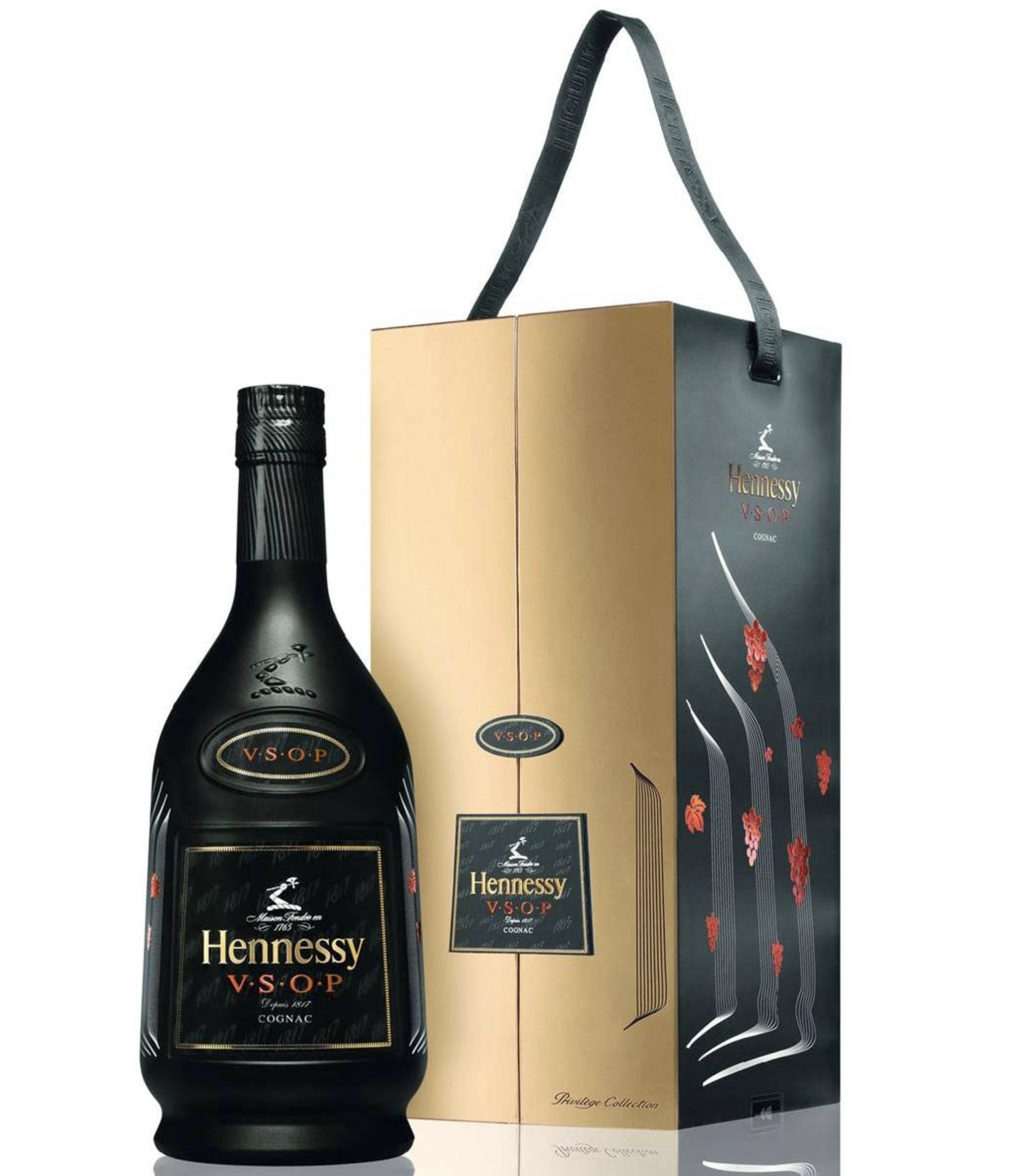 Hennessy v s o. Hennessy VSOP Privilege Cognac. Хеннесси Привилеж VSOP. Hennessy v.s.o.p. Privilege.